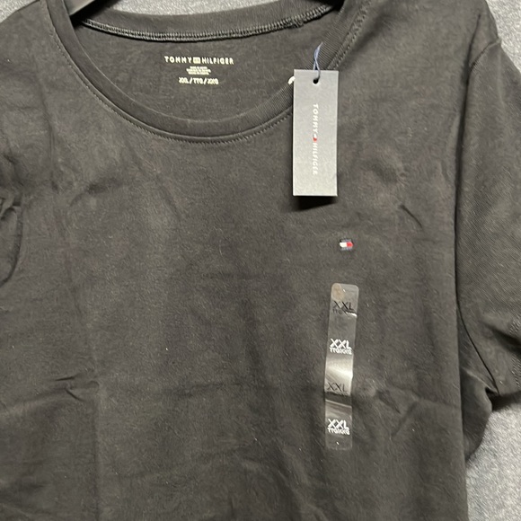 💥3/$15💥NWT-Tommy Hilfiger Women's Essential Favorite Crewneck Tee, Black - XXL - Picture 7 of 10